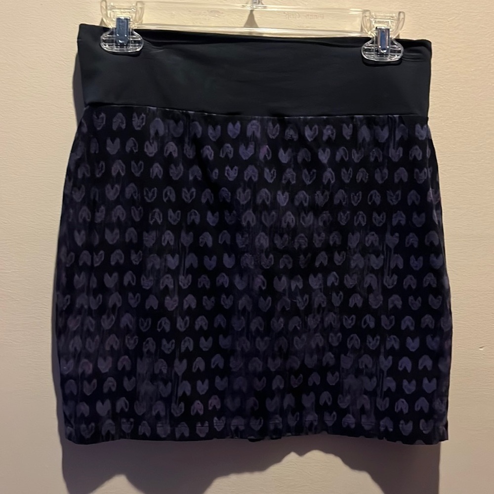 Material girl  Mini skirt  Stretch   Bodycon  black/purple hearts  EUC juniors L